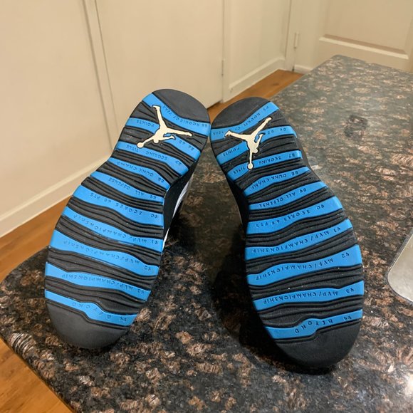 Gently Pre-Owned Unisex - Air Jordan Retro Powder Blue - White - Black - main image 4